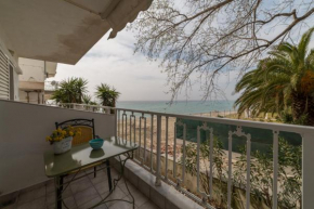 Beachfront 1st Floor Apartment